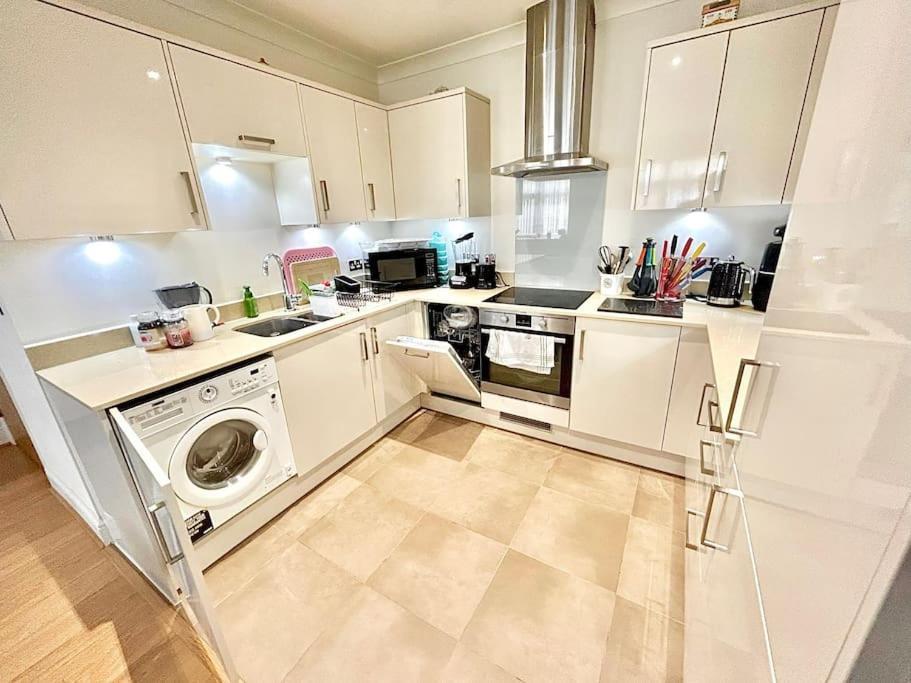 Lovely Cosy Apartment Bromley Extérieur photo